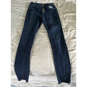 KanCan Women's size 0 Skinny Jeans